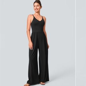 NWT Halara Black Women's Wide Leg Quick Dry Jumpsuit. Medium Tall